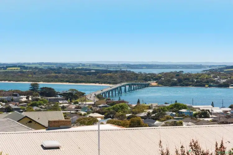 11 The Mount, San Remo VIC 3925