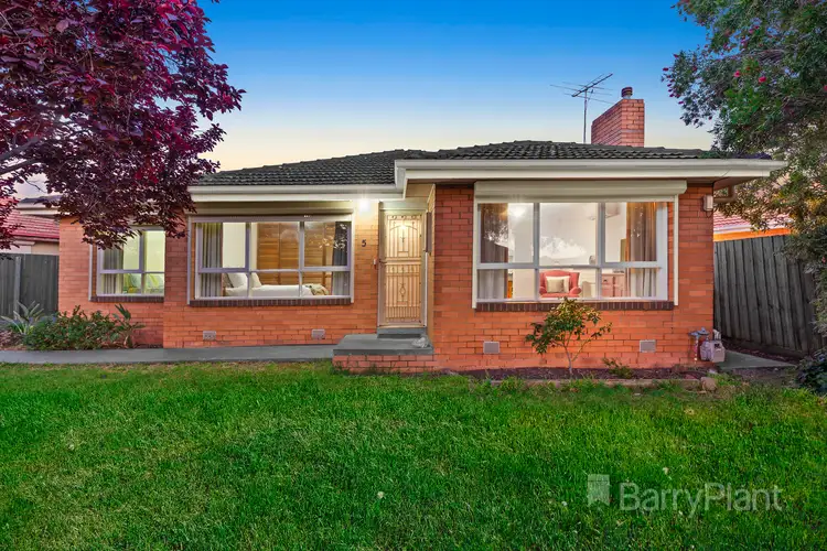 1/5 McRae Avenue, St Albans VIC 3021