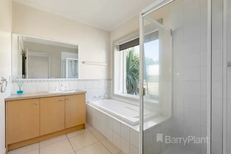 Sixth view of Homely townhouse listing, 2/434 Grimshaw Street, Bundoora VIC 3083