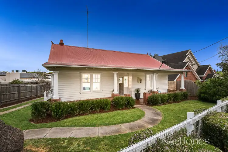 8 Georgina Parade, Camberwell VIC 3124