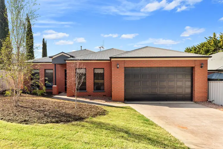 7A Bottlebrush Court, Strathdale VIC 3550