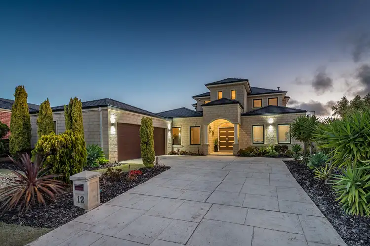 12 Whitewater Lookout, Iluka WA 6028