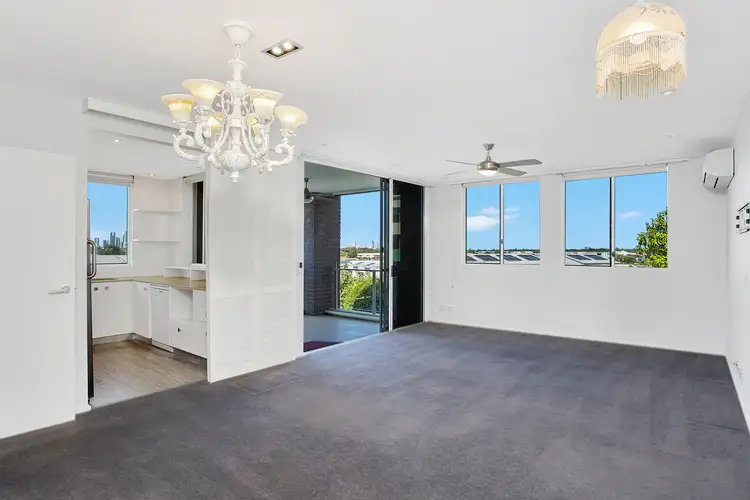 Fifth view of Homely unit listing, 19/3027 The Boulevard, Carrara QLD 4211