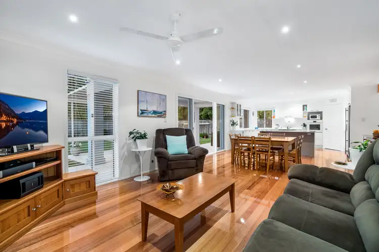 Sixth view of Homely house listing, 5 Darcelle Place, Ormiston QLD 4160