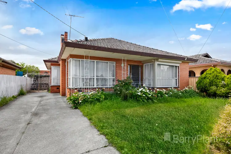 130 Main Road East, St Albans VIC 3021