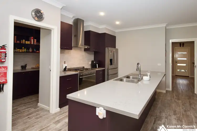 Fifth view of Homely house listing, 16 Bushy Park Court, Drouin VIC 3818