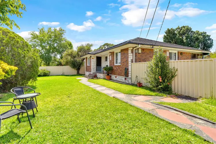 33 Mindanao Avenue, Lethbridge Park NSW 2770
