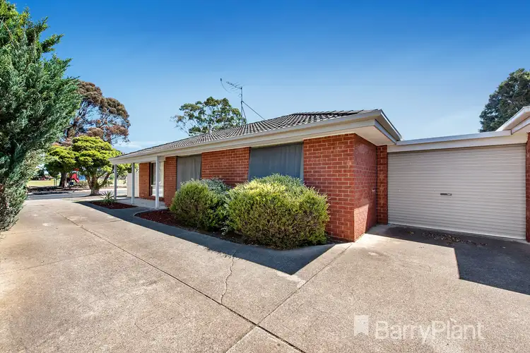 1/6 Northcott Street, Melton South VIC 3338