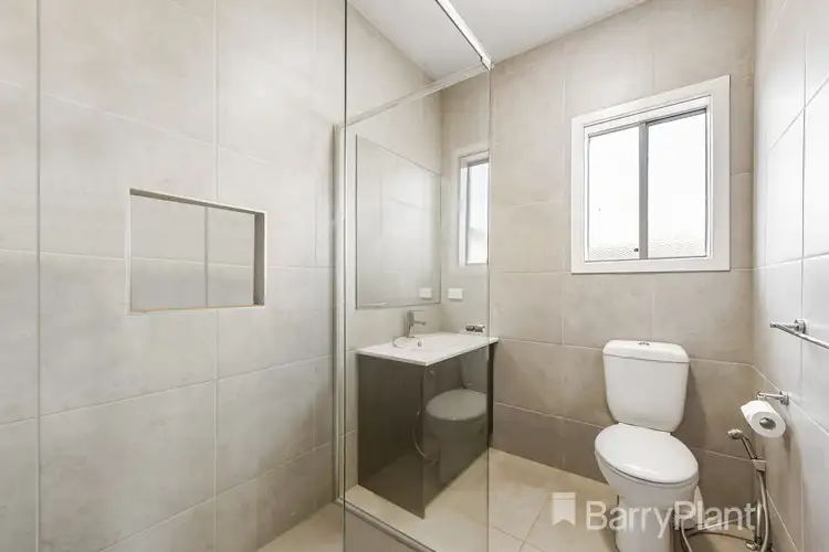 Sixth view of Homely house listing, 4 Oradala Rise, Werribee VIC 3030