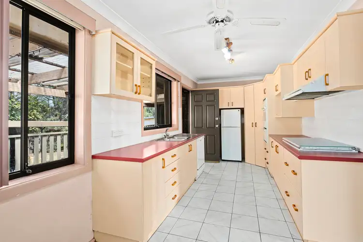 345 Northcliffe Drive, Berkeley NSW 2506