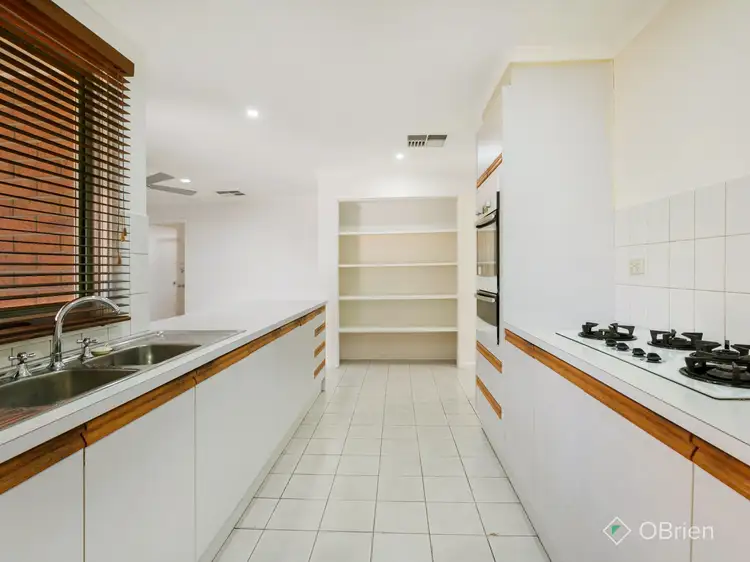 Fifth view of Homely house listing, 4 Juliana Drive, Carrum Downs VIC 3201