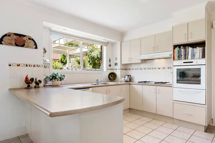Fifth view of Homely house listing, 10 Kathleen Crescent, Mornington VIC 3931