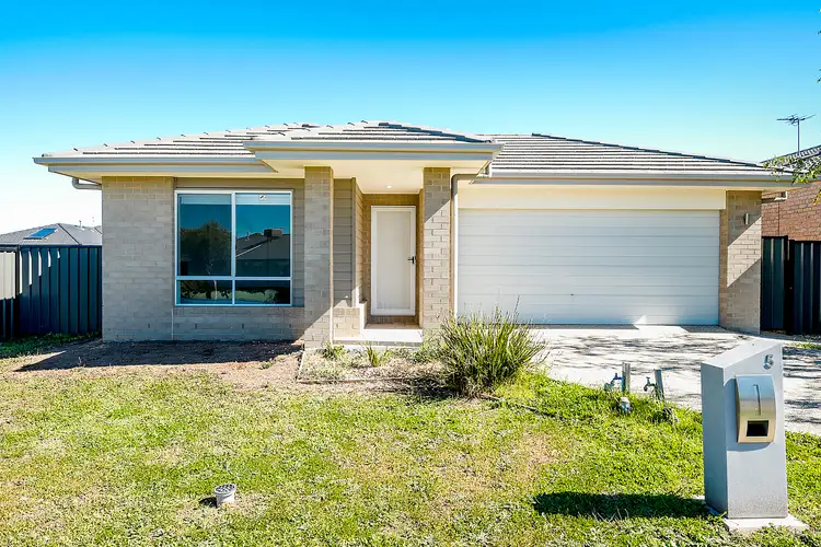 5 Iron Bridge Road, Craigieburn VIC 3064