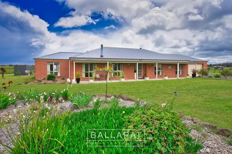 102 Haddon School Road, Haddon VIC 3351
