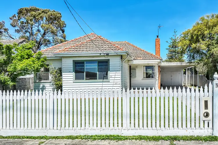 3 Beech Avenue, Wendouree VIC 3355