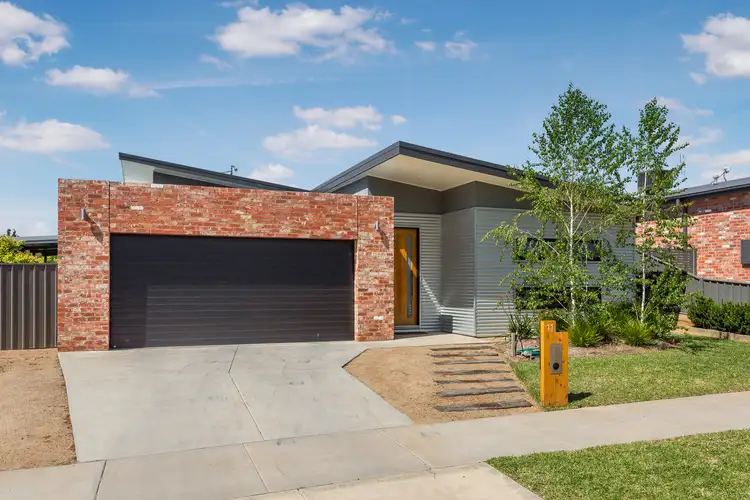 11 Shepherds Glen, Strathfieldsaye VIC 3551
