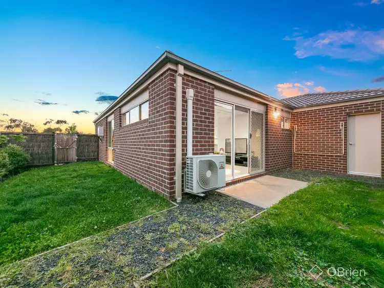 Fourth view of Homely unit listing, 4 MacLeod Circuit, Pakenham VIC 3810