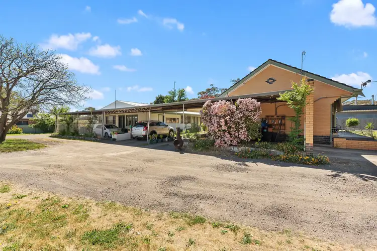 Fourth view of Homely unit listing, 1-5/3-5 Clarcoll Crescent, Kangaroo Flat VIC 3555