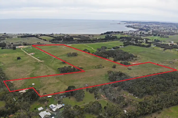 Level 1, LOT 1, TP83994 Henty Highway, Bolwarra VIC 3305