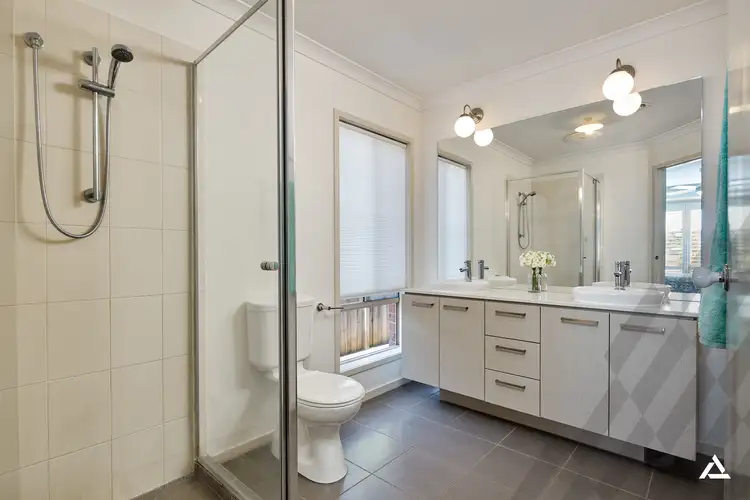 Sixth view of Homely house listing, 3 Lawson Road, Drouin VIC 3818