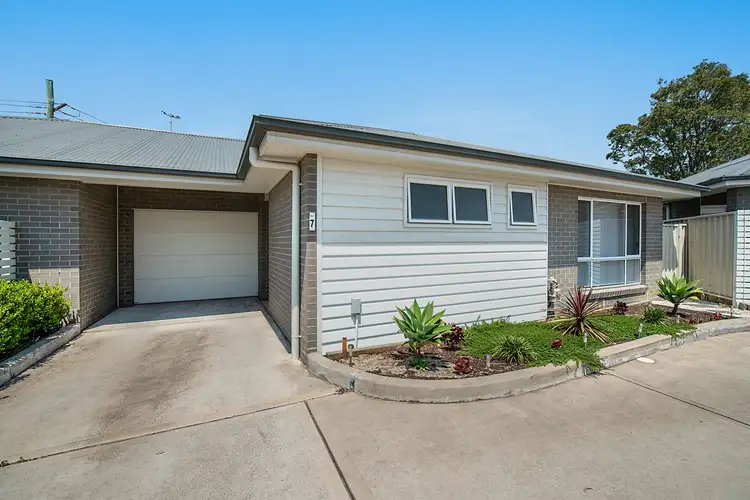 7/21 Seaman Avenue, Warners Bay NSW 2282