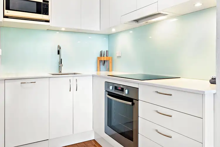 Fourth view of Homely apartment listing, 6a/24 Queenscliff Road, Queenscliff NSW 2096