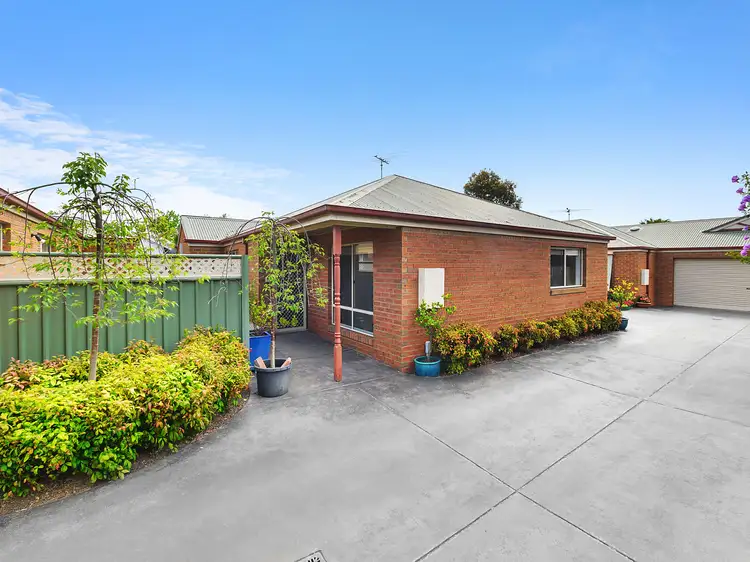 Main view of Homely unit listing, 2/1 Elizabeth Street, Belmont VIC 3216