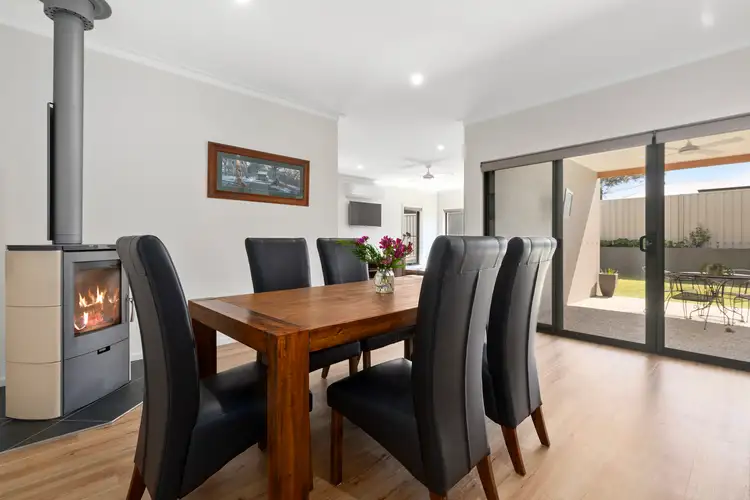 Third view of Homely house listing, 5 Avoca Court, Mansfield VIC 3722