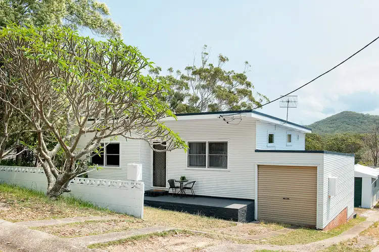 18 Flannel Flower Fairway, Shoal Bay NSW 2315