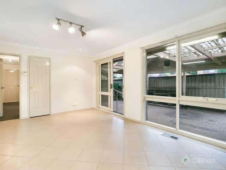 Fifth view of Homely house listing, 1 Limerwick Court, Frankston VIC 3199