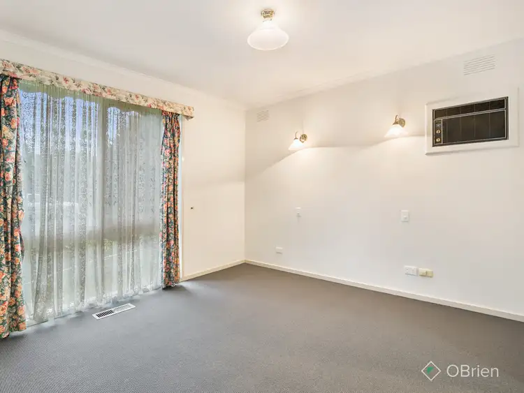 Sixth view of Homely house listing, 1 Limerwick Court, Frankston VIC 3199