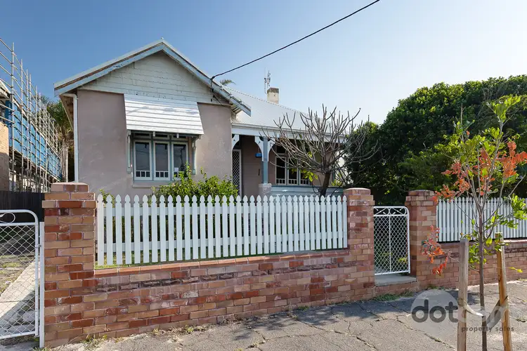 13 Snedden Street, Merewether NSW 2291