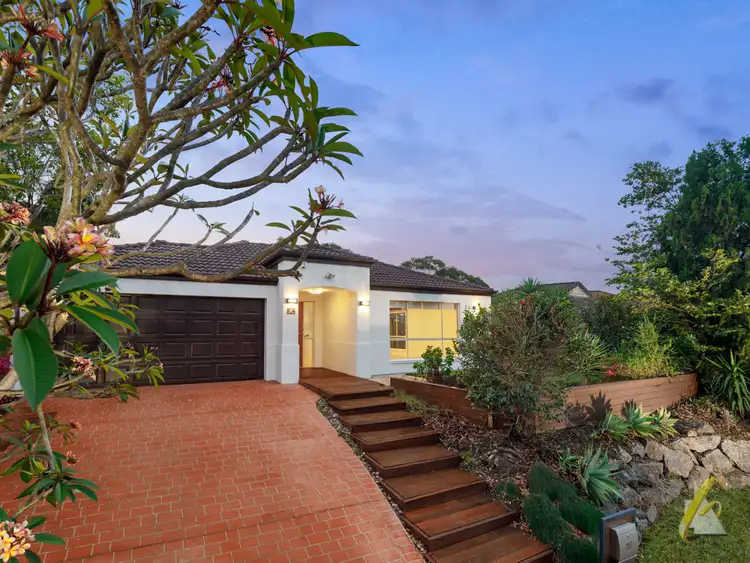 19 Homebush Crescent, Sinnamon Park QLD 4073