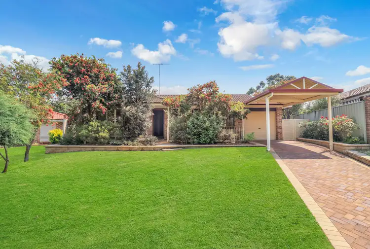 5 Kan Close, St Clair NSW 2759