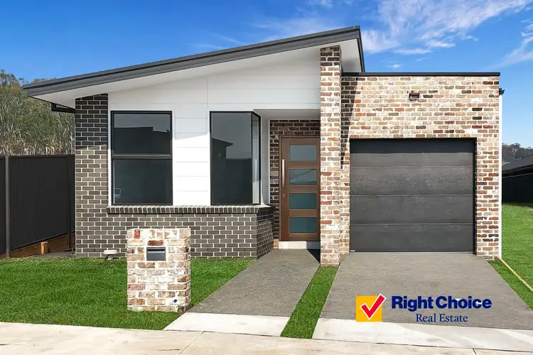 8 Daisy Court, Calderwood NSW 2527