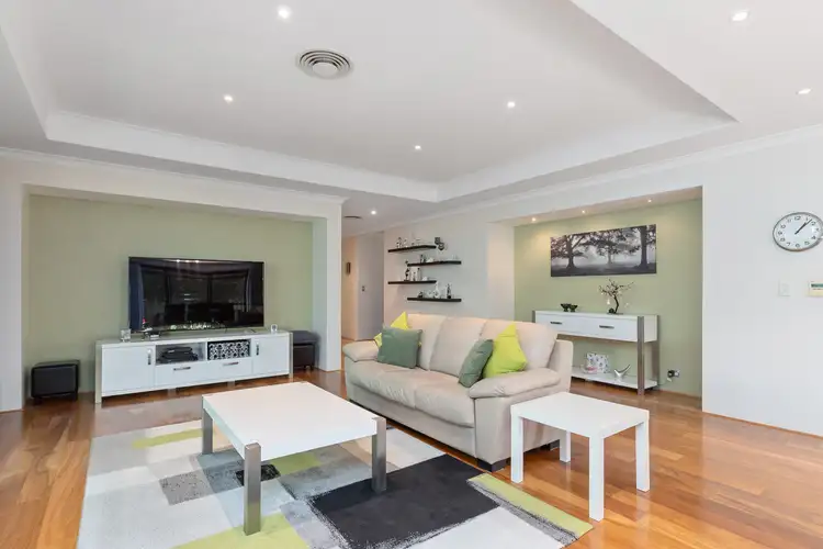 Sixth view of Homely house listing, 44 Freycinet Circuit, Aubin Grove WA 6164