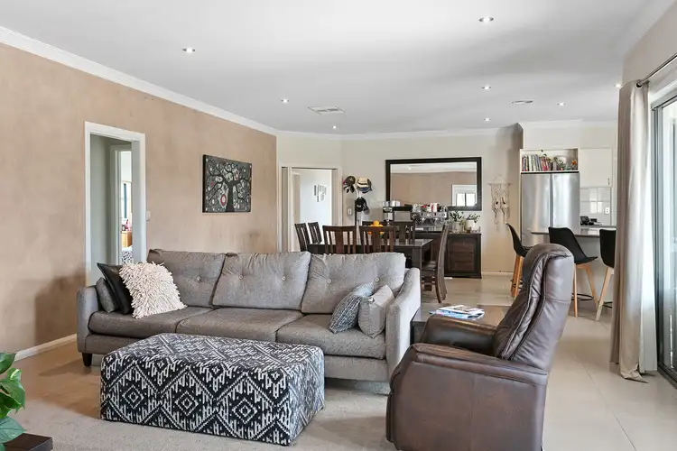 Fifth view of Homely house listing, 3 Stirling Avenue, Junortoun VIC 3551