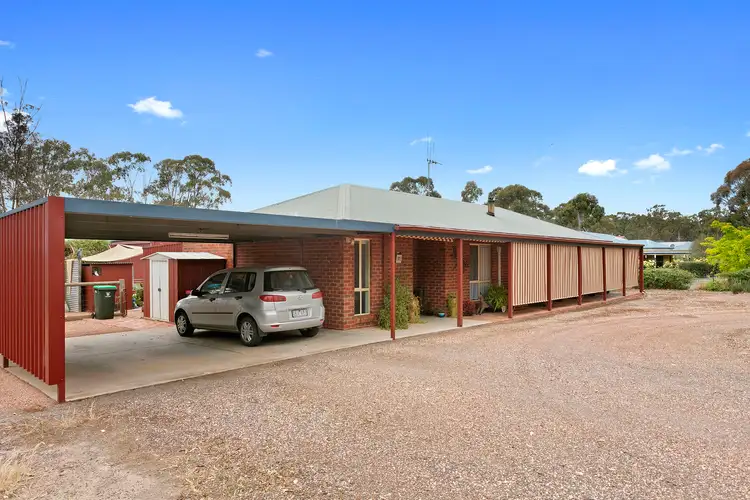 11 Cameron Court, Huntly VIC 3551