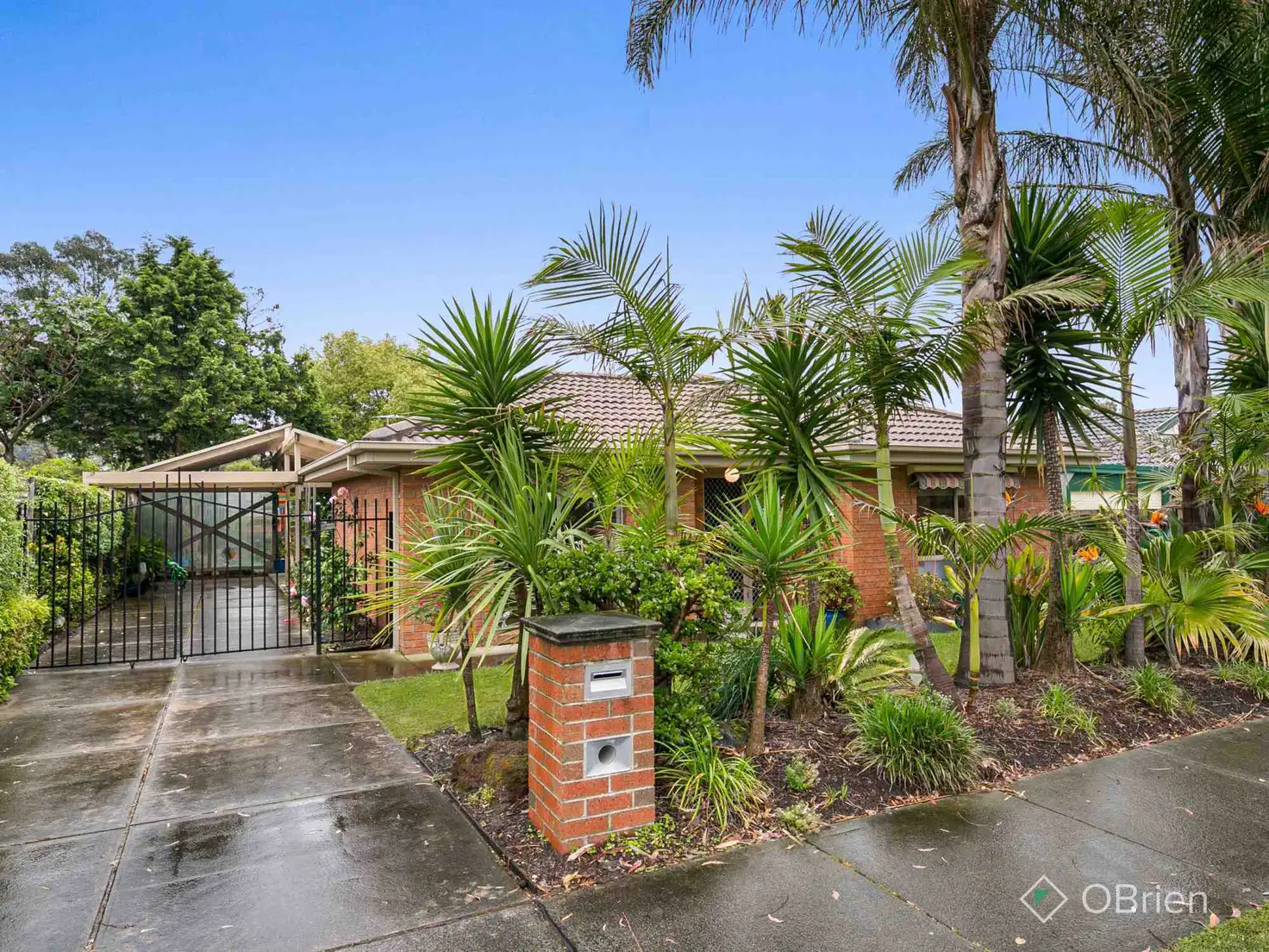 Main view of Homely house listing, 16 Oberon Drive, Carrum Downs VIC 3201