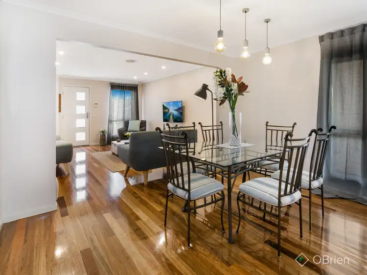 Second view of Homely house listing, 19 Vivi Court, Skye VIC 3977