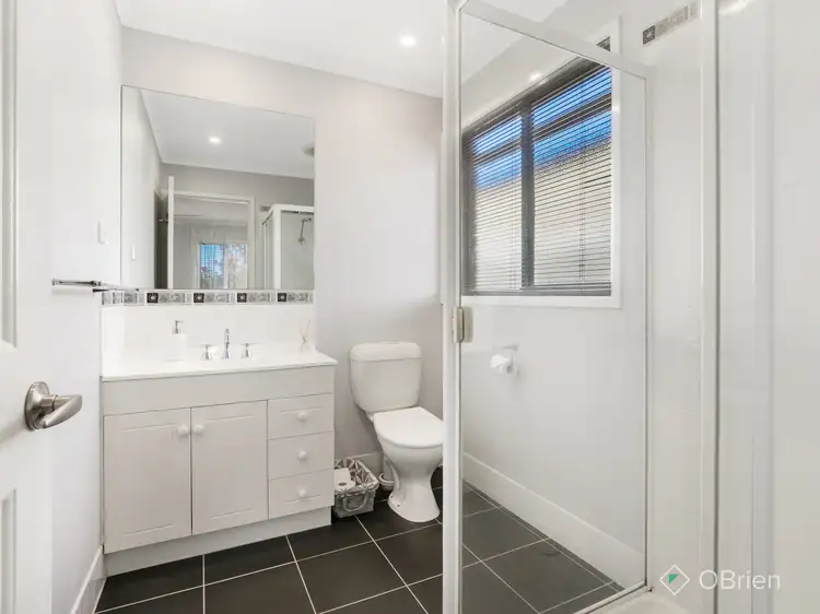 Sixth view of Homely house listing, 19 Vivi Court, Skye VIC 3977