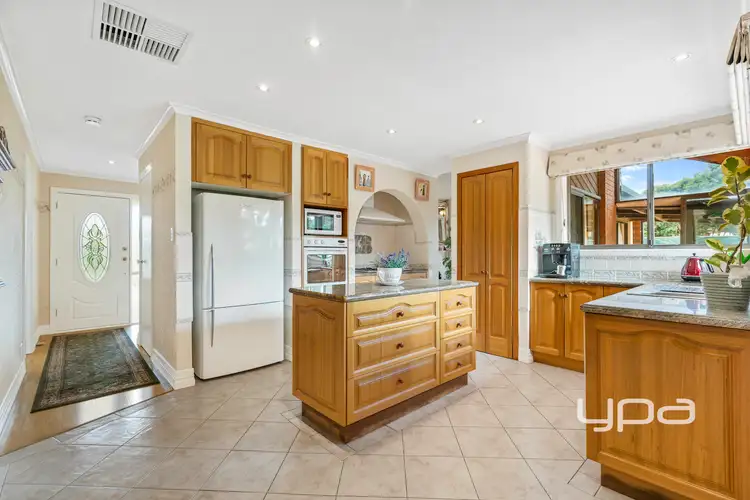 Third view of Homely house listing, 5 Ganton Court, Sunbury VIC 3429