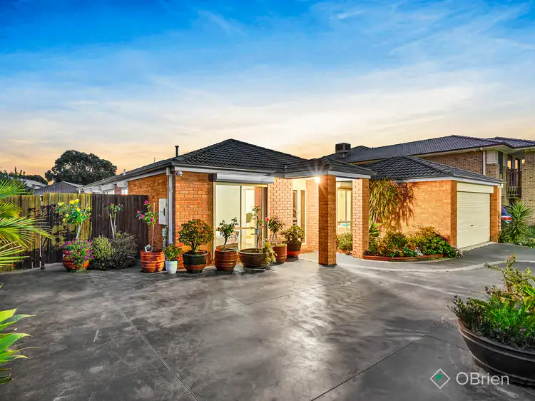 13 Nile Crescent, Cranbourne VIC 3977