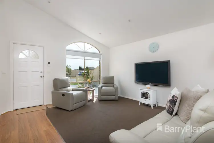 Second view of Homely house listing, 5 Border Place, Meadow Heights VIC 3048