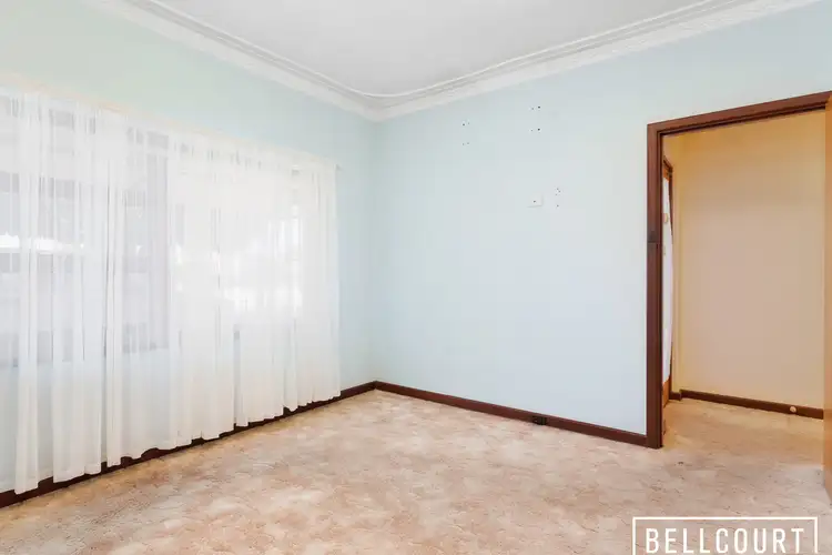 Fourth view of Homely house listing, 6 Gilroy Street, Cloverdale WA 6105