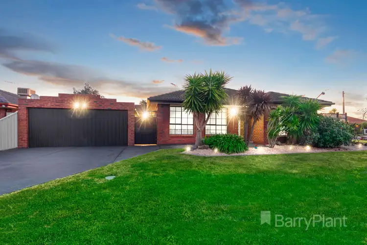12 Jester Court, Kings Park VIC 3021