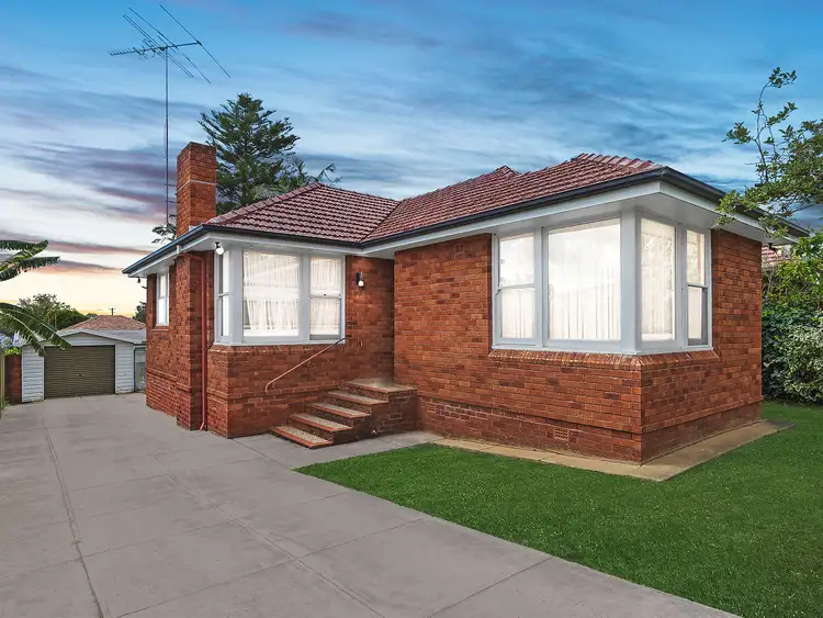 1 Lesley Avenue, Revesby NSW 2212