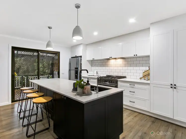 Second view of Homely house listing, 6 Benson Court, Narre Warren VIC 3805