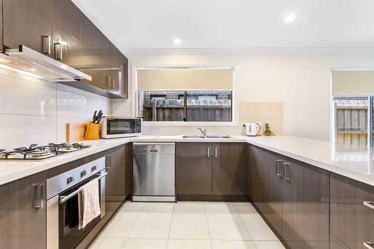 15 Norma Crescent, Officer VIC 3809