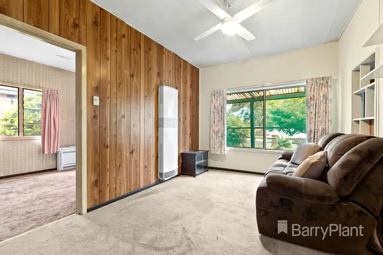 Fifth view of Homely house listing, 4 Ainsleigh Court, Cranbourne VIC 3977